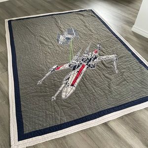 Pottery Barn Kids Star Wars Bed Quit